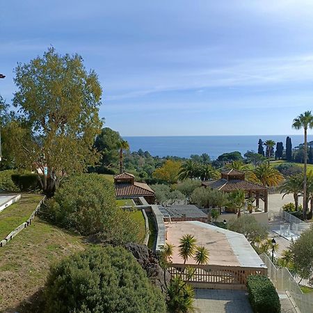 Cap Esterel Village Vacances T2 Vue Mer Agay Saint-Raphaël المظهر الخارجي الصورة